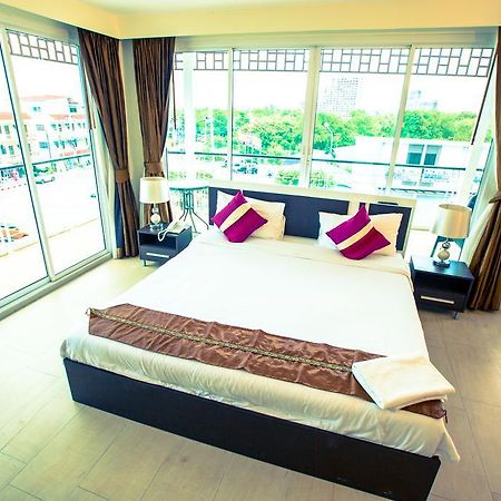 The Circle Residence Jomtien Beach Esterno foto