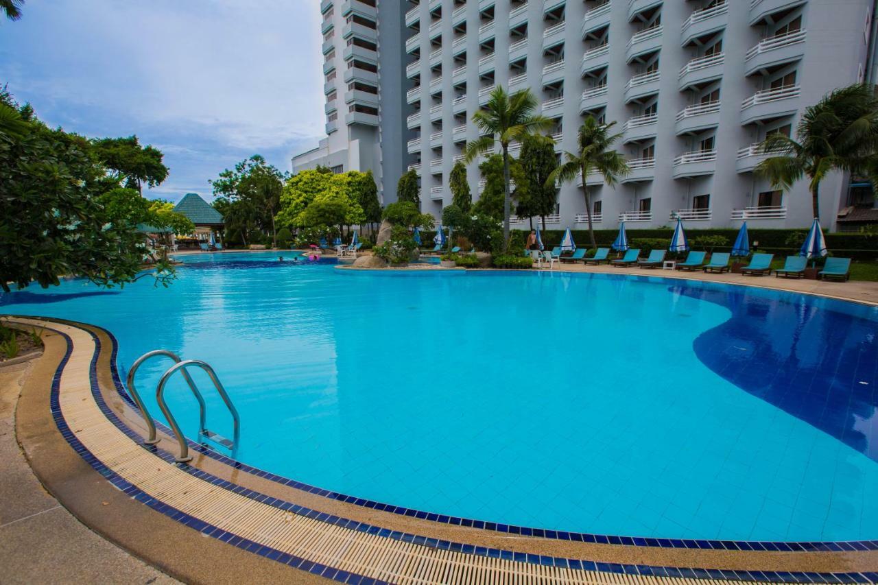 The Circle Residence Jomtien Beach Esterno foto